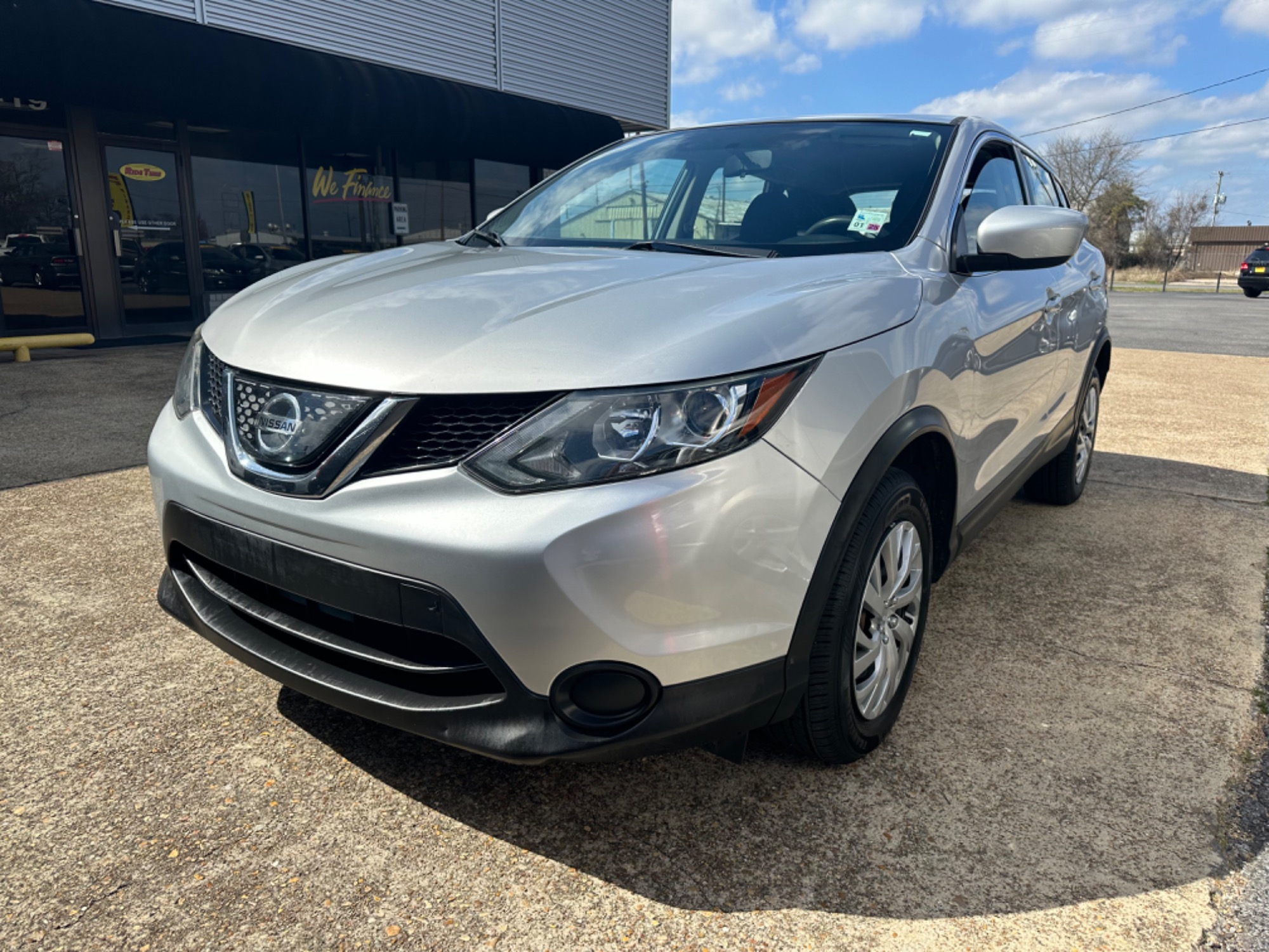 photo of 2018 Nissan Rogue Sport S AWD